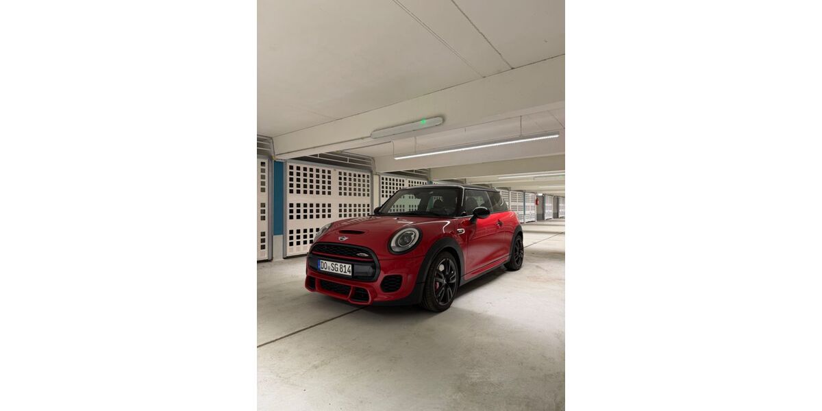 Mini John Cooper Works 51.100 km 19.899 &euro; Dortmund 44309
