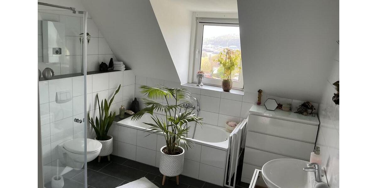 Dachgeschoßwohnung Hagen Hagen-Mitte - 5 Zimmer, 122 m&sup2;, 760&euro; | Angebot:26606044