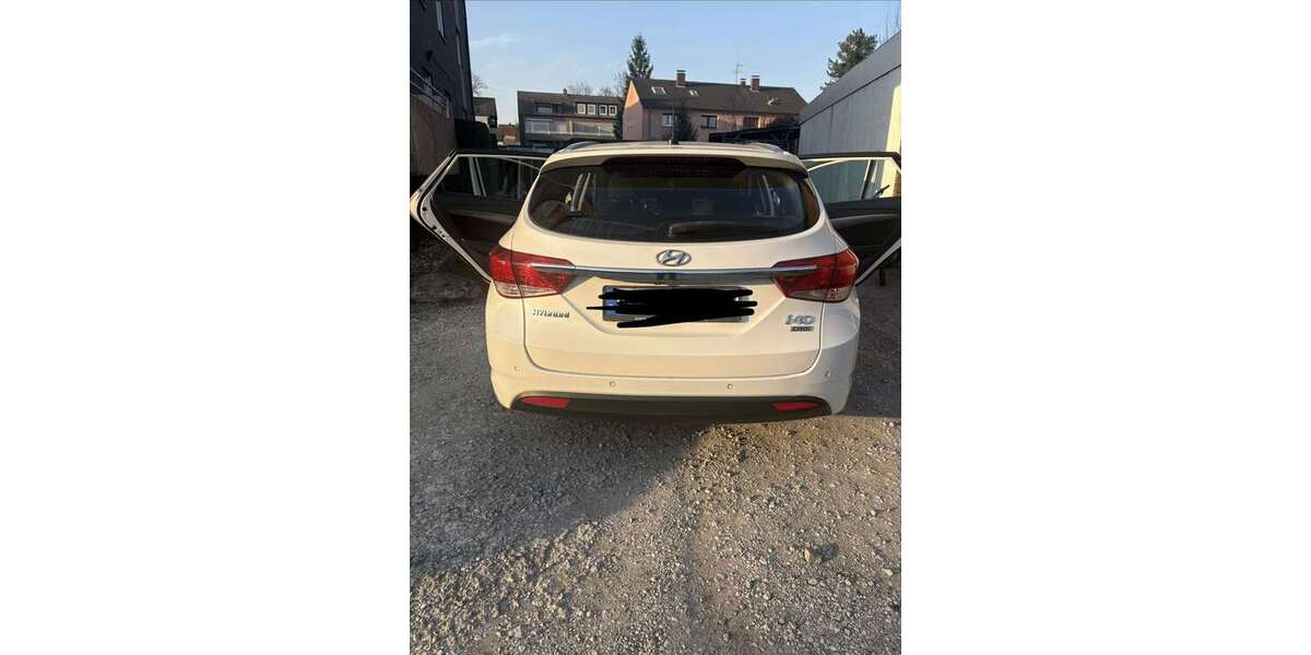 Hyundai i40 113.000 km 8.000 &euro; herten 45699