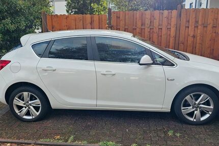 Opel Astra 142.400 km 4.400 &euro; Bochum 44894