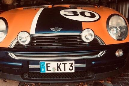 Mini ONE 141.400 km 2.350 &euro; Essen 45359