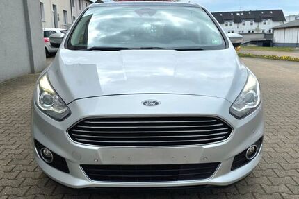 Ford S-Max 227.000 km 7.990 &euro; Sprockhövel 45549