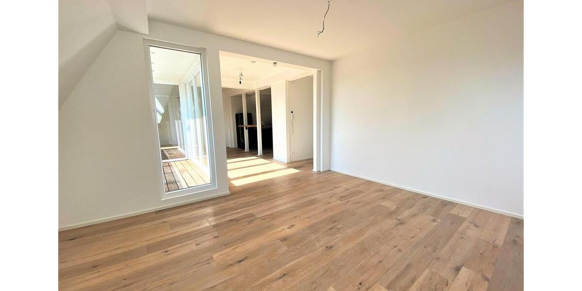 Maisonettenwohnung Essen Stadtbezirk II - 4 Zimmer, 185 m&sup2;, 2.400&euro; | Angebot:26660199