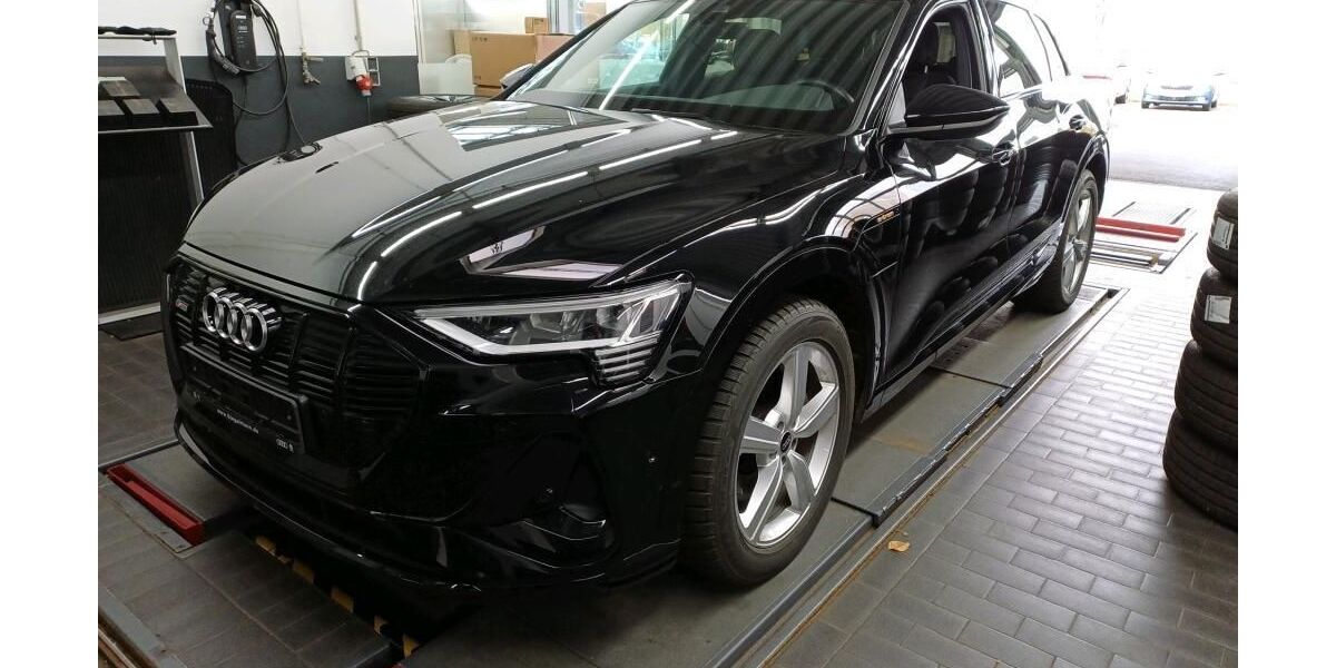 Audi e-tron 61.791 km 35.370 &euro; Hagen 58091