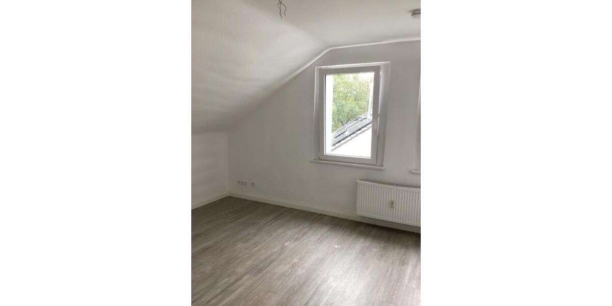 Dachgeschoßwohnung Essen Stadtbezirk IV - 3 Zimmer, 52 m&sup2;, 505&euro; | Angebot:22955580