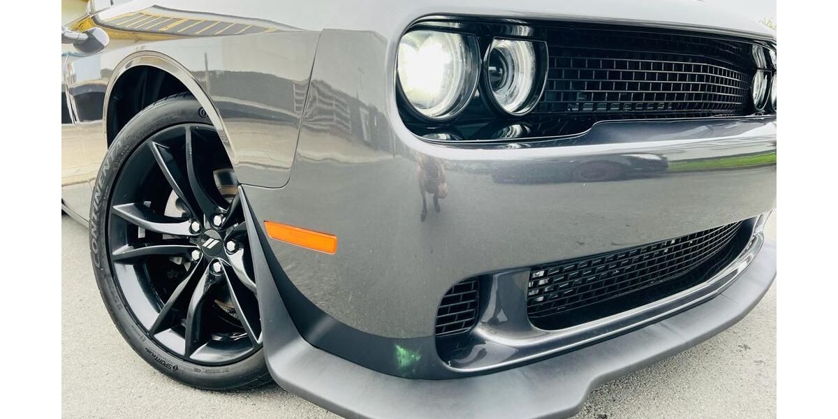 Dodge Challenger 94.000 km 28.899 &euro; Unna 59425