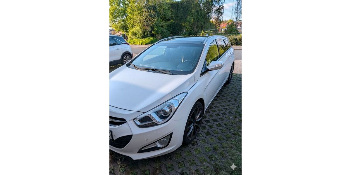 Hyundai i40 249.000 km 5.299 &euro; Lünen 44532