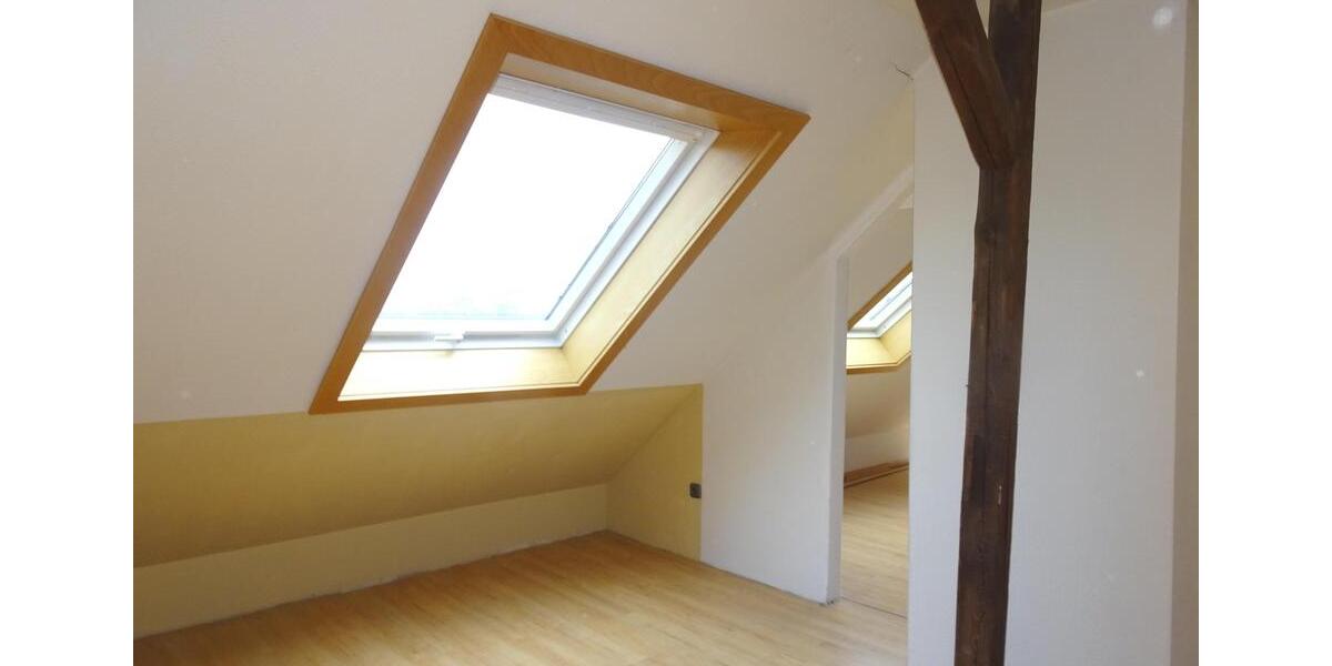 Dachgeschoßwohnung Bottrop Boy - 4.5 Zimmer, 140 m&sup2;, 1.050&euro; | Angebot:25650429