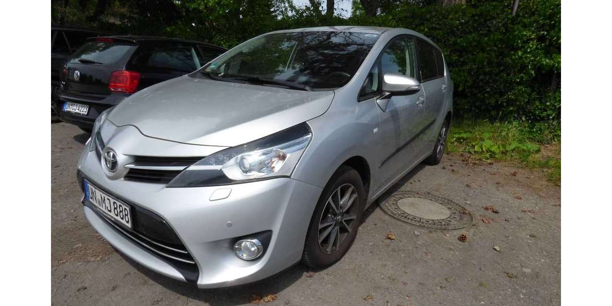 Toyota Verso 176.300 km 7.600 &euro; Unna, Stadt 59423