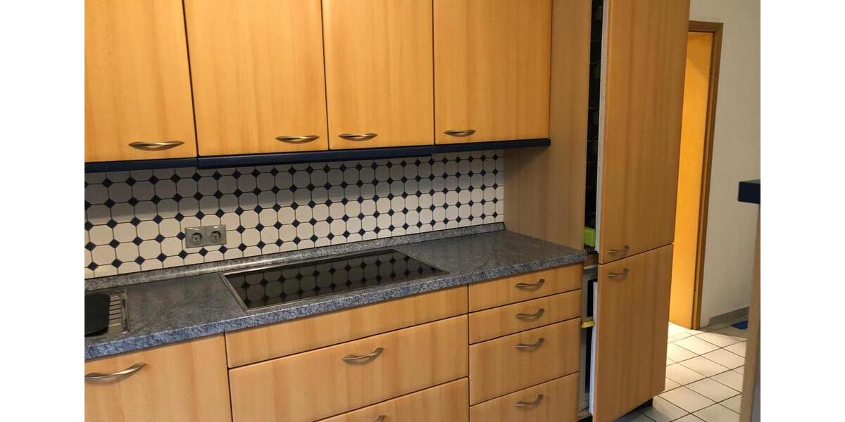 Dachgeschoßwohnung Gelsenkirchen Gelsenkirchen-Mitte - 4 Zimmer, 110 m&sup2;, 129.000&euro; | Angebot:26167328