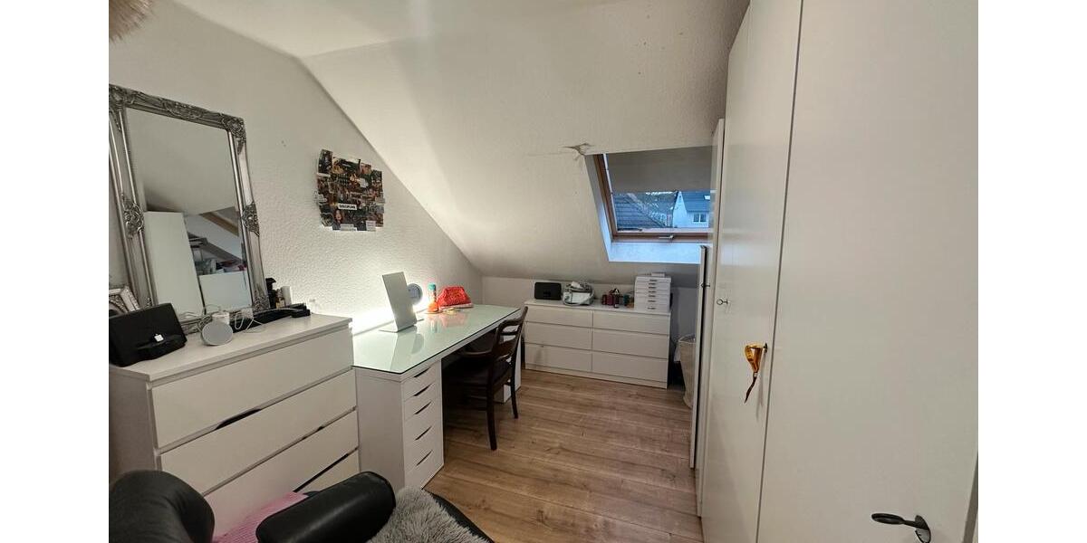 Etagenwohnung Dortmund Hombruch - 4 Zimmer, 85 m&sup2;, 330.000&euro; | Angebot:26126913