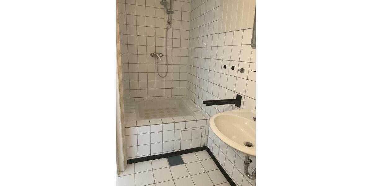 Dachgeschoßwohnung Bochum Bochum-Südwest - 3.5 Zimmer, 80 m&sup2;, 585&euro; | Angebot:25083103