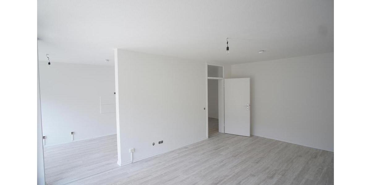 Etagenwohnung Essen Stadtbezirk VI - 3 Zimmer, 81 m&sup2;, 699&euro; | Angebot:25373770
