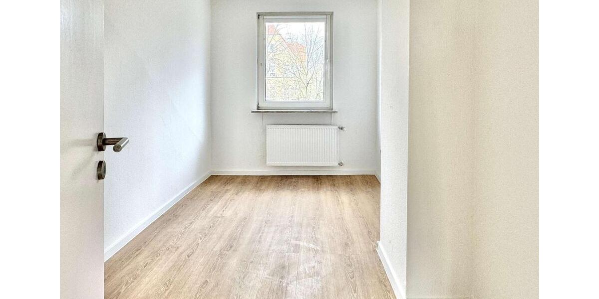 Dachgeschoßwohnung Witten Annen - 3 Zimmer, 63 m&sup2;, 690&euro; | Angebot:19356327