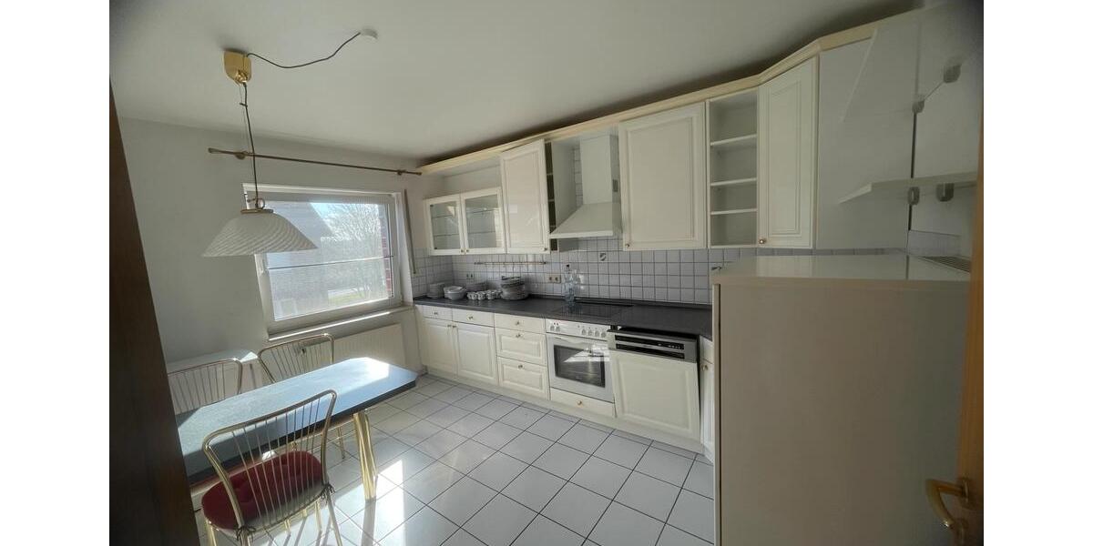 Etagenwohnung Lünen Alstedde - 3.5 Zimmer, 98 m&sup2;, 1.070&euro; | Angebot:25308401