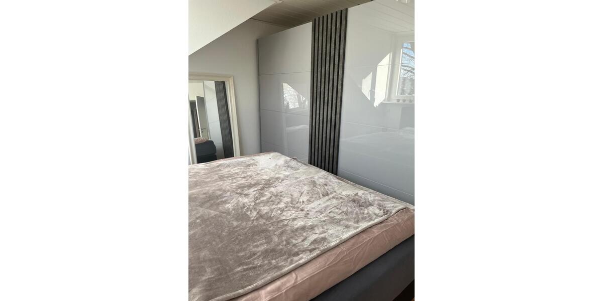 Dachgeschoßwohnung Bochum Günnigfeld - 3.5 Zimmer, 90 m&sup2;, 249.000&euro; | Angebot:25655953