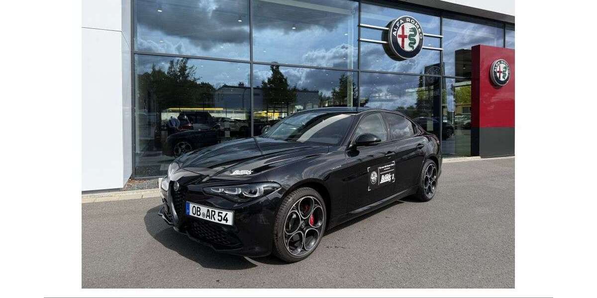 Alfa Romeo Giulia 15.990 km 42.490 &euro; Dortmund 44145