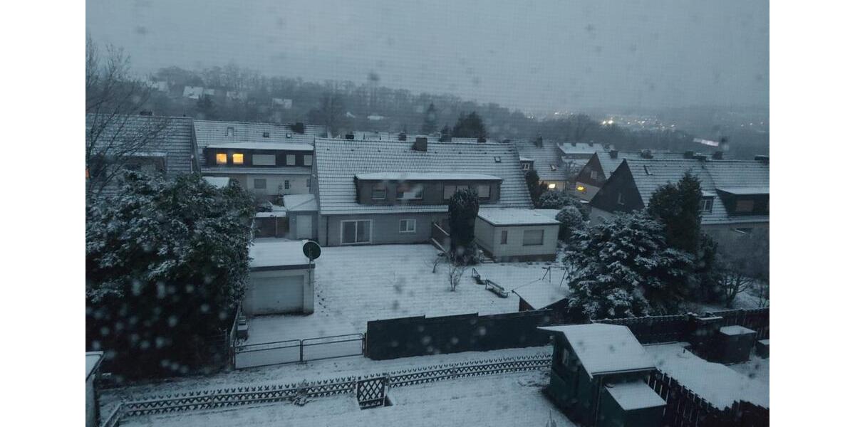 Dachgeschoßwohnung Hattingen Blankenstein - 4 Zimmer, 82 m&sup2;, 590&euro; | Angebot:24391226