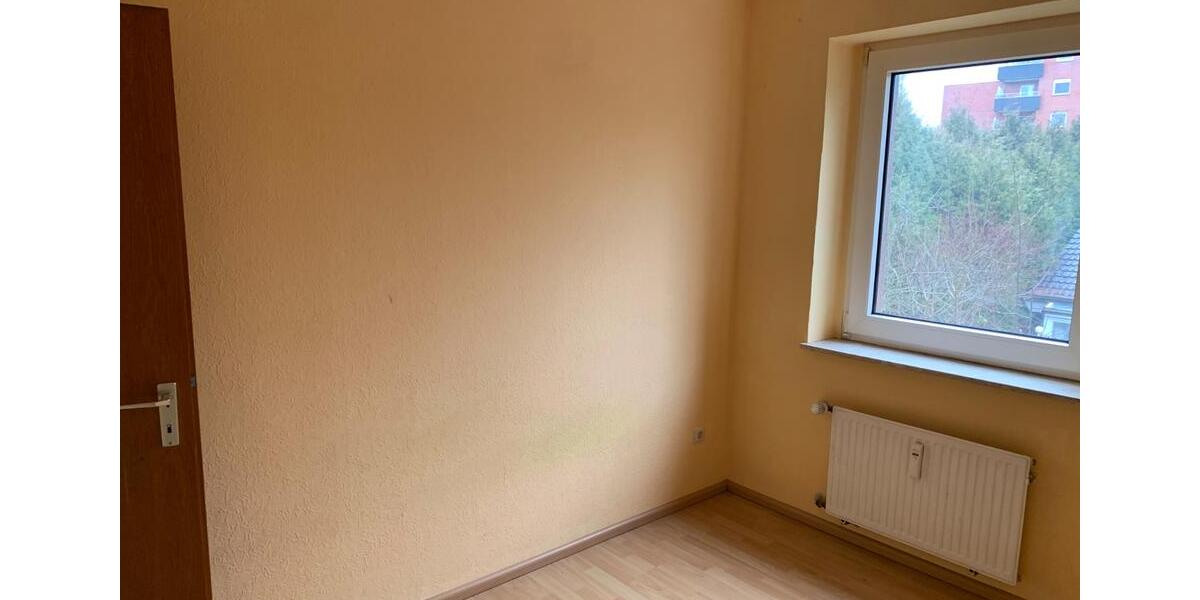 Etagenwohnung Bochum Bochum-Mitte - 3 Zimmer, 90 m&sup2;, 780&euro; | Angebot:26041657