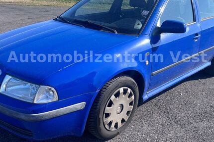 Skoda Octavia 299.000 km 1.680 &euro; Recklinghausen 45657