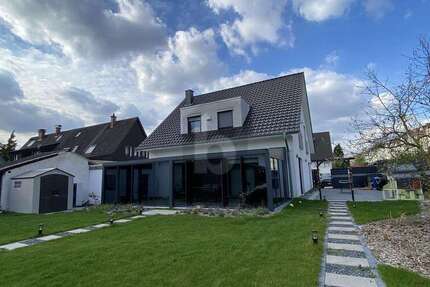 Haus Gladbeck Brauck - 6 Zimmer, 183 m&sup2;, 899.000&euro; | Angebot:26753569