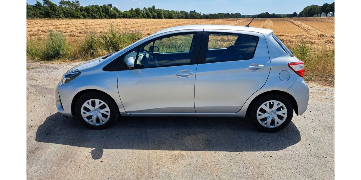 Toyota Yaris 40.503 km 11.200 &euro; Unna 59425