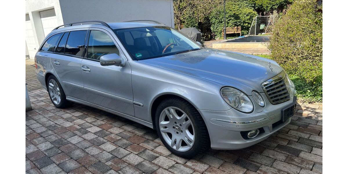 Mercedes-Benz E 280 267.223 km 4.400 &euro; Recklinghausen 45665