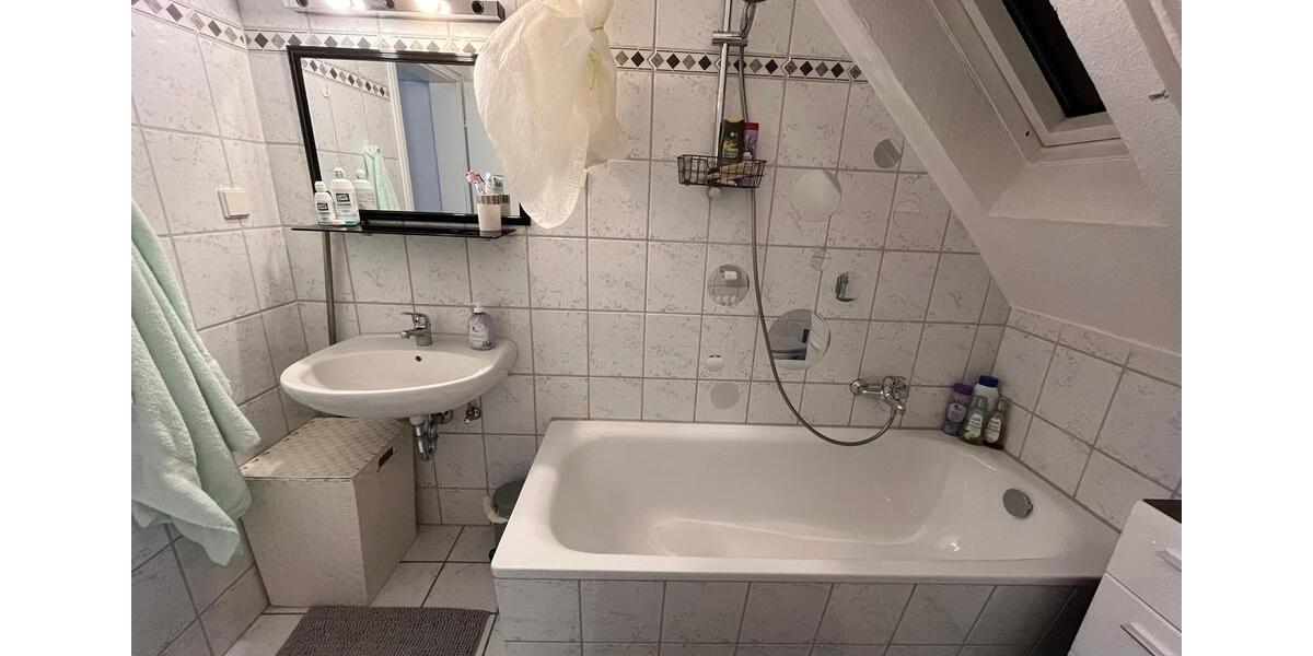 Dachgeschoßwohnung Essen Stadtbezirk IV - 2 Zimmer, 60 m&sup2;, 112.000&euro; | Angebot:25239626
