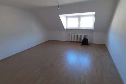 Wohnung Essen Südviertel - 3 Zimmer, 76 m&sup2;, 660&euro; | Angebot:23730551