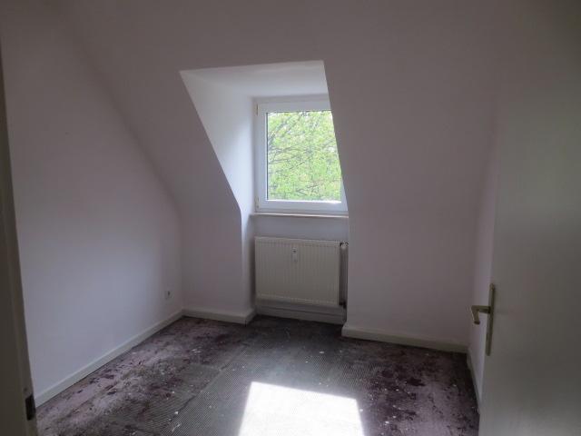 Dachgeschoßwohnung Gelsenkirchen Gelsenkirchen-Nord - 4 Zimmer, 61 m&sup2;, 449&euro; | Angebot:10660733
