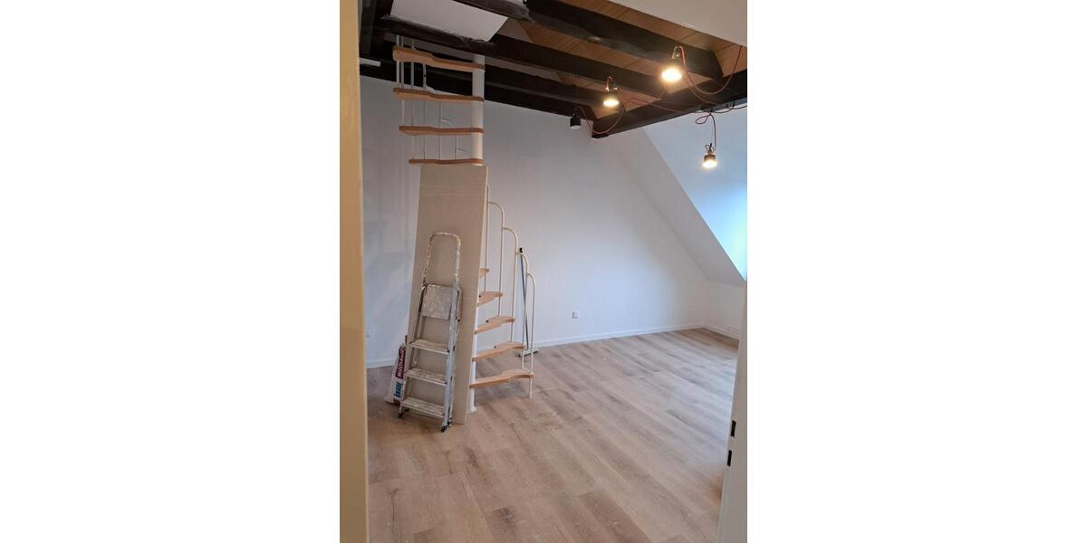 Dachgeschoßwohnung Essen Stadtbezirk IV - 2 Zimmer, 59 m&sup2;, 620&euro; | Angebot:26021462