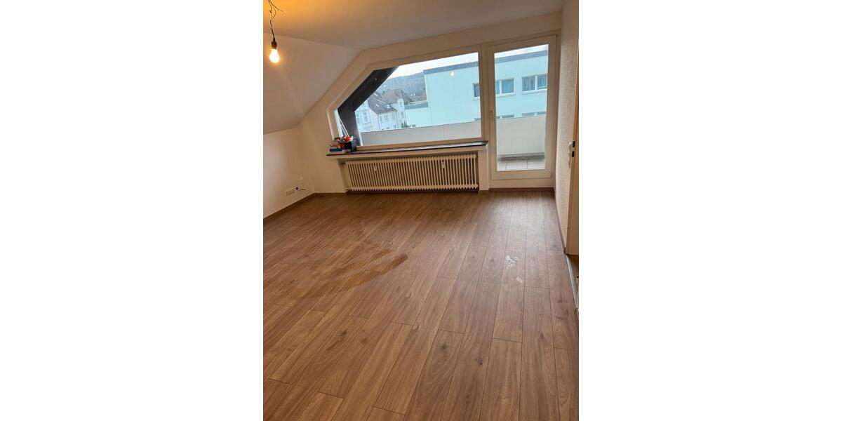 Dachgeschoßwohnung Hagen Hagen-Mitte - 2 Zimmer, 64 m&sup2;, 770&euro; | Angebot:25180618
