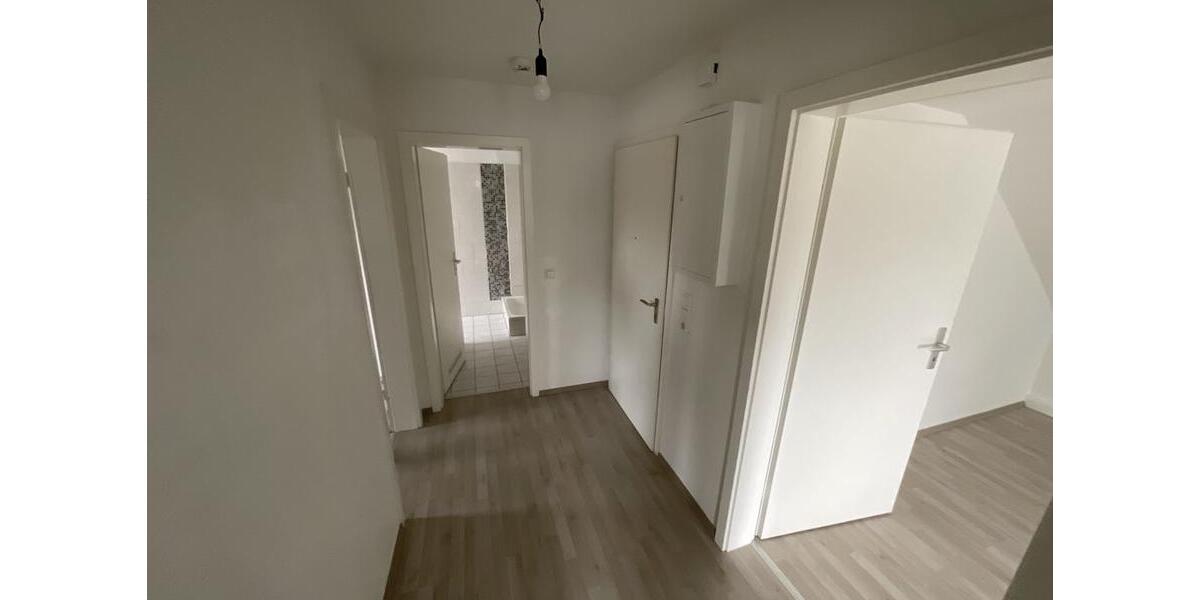 Dachgeschoßwohnung Essen Stadtbezirk IV - 2 Zimmer, 48 m&sup2;, 409&euro; | Angebot:25423606