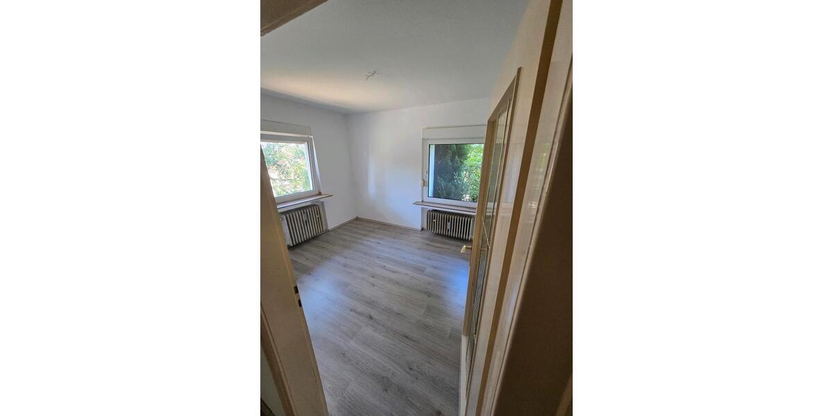 Etagenwohnung Dortmund Hörde - 3 Zimmer, 75 m&sup2;, 935&euro; | Angebot:25046402