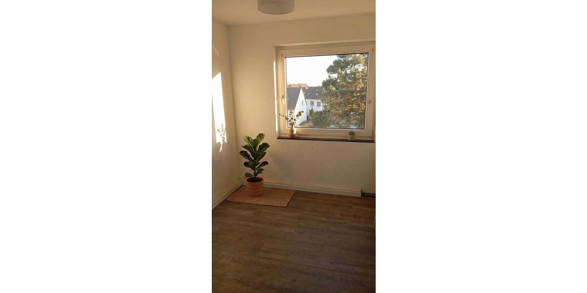 Etagenwohnung Gelsenkirchen Ückendorf - 4 Zimmer, 75 m&sup2;, 562&euro; | Angebot:25905027