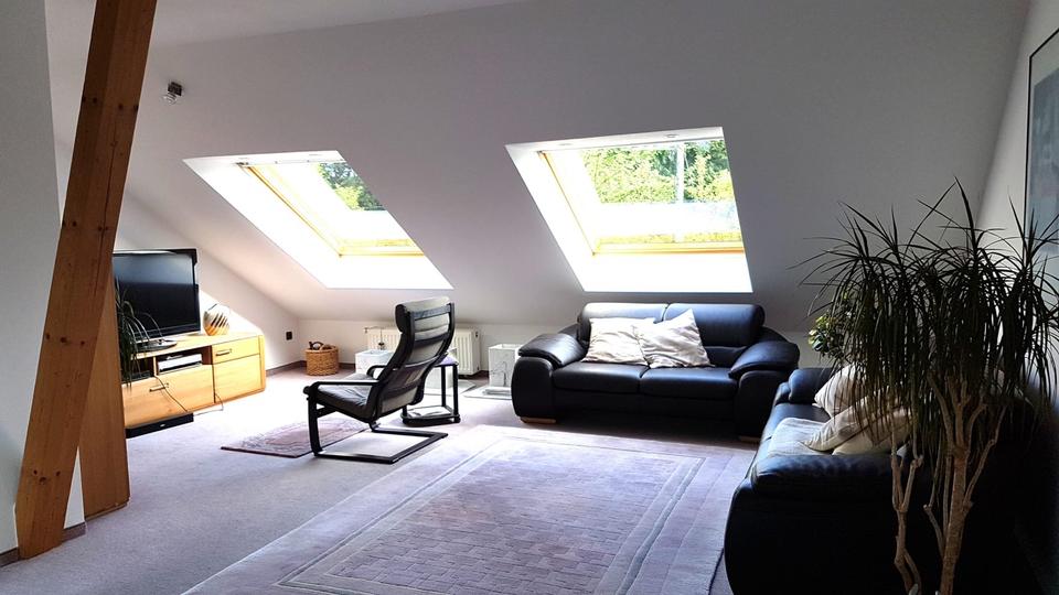 Dachgeschoßwohnung Recklinghausen Hillerheide - 2.5 Zimmer, 150 m&sup2;, 1.345&euro; | Angebot:25519517