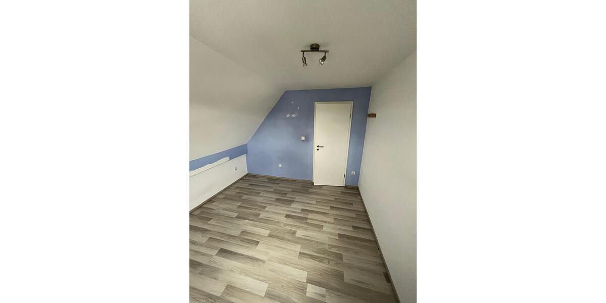 Dachgeschoßwohnung Marl Alt-Marl - 3.5 Zimmer, 65 m&sup2;, 850&euro; | Angebot:26563182
