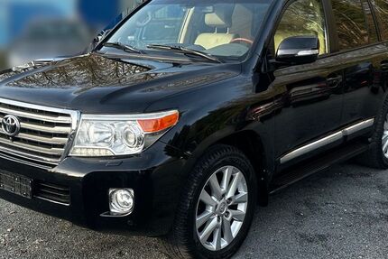 Toyota Land Cruiser 300.000 km 42.888 &euro; Dortmund 44269