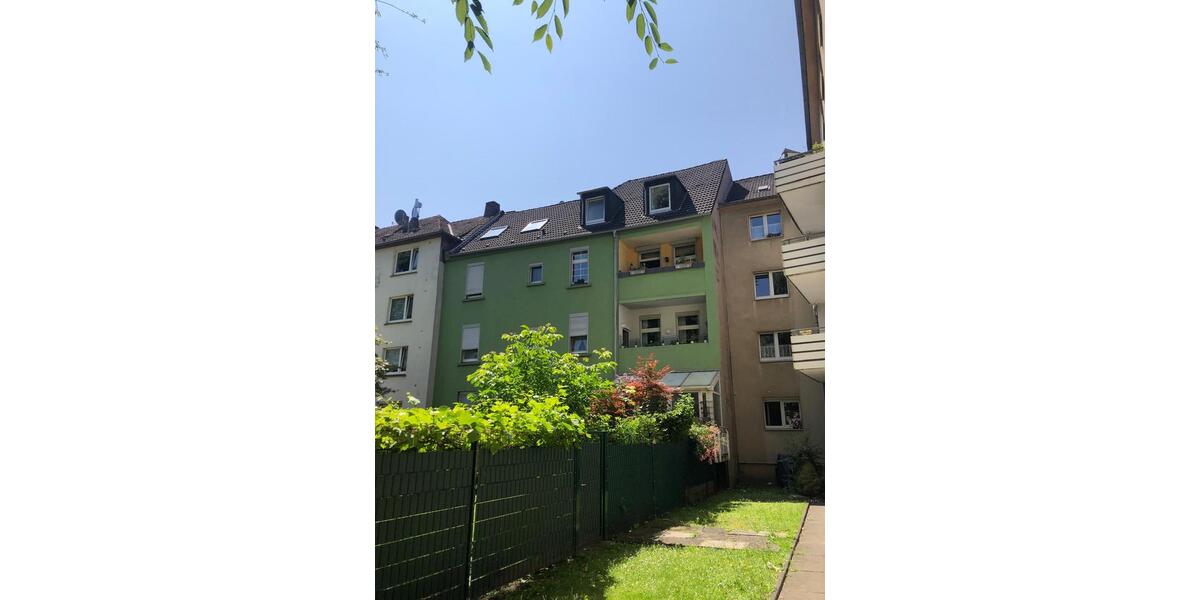 Dachgeschoßwohnung Gelsenkirchen Gelsenkirchen-Mitte - 4 Zimmer, 110 m&sup2;, 129.000&euro; | Angebot:26167328