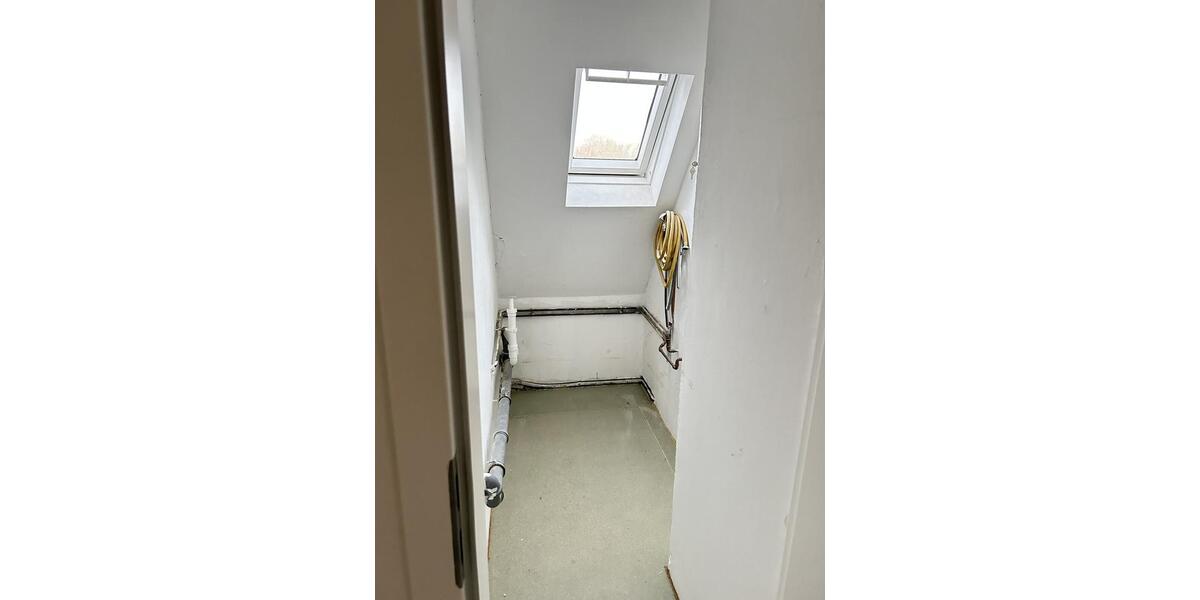 Dachgeschoßwohnung Lünen Brambauer - 2.5 Zimmer, 52 m&sup2;, 420&euro; | Angebot:22016323