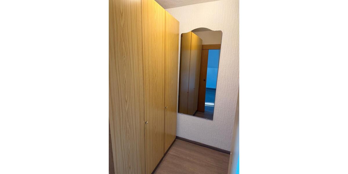 Dachgeschoßwohnung Gelsenkirchen Gelsenkirchen-Mitte - 1.5 Zimmer, 31 m&sup2;, 300&euro; | Angebot:26539748