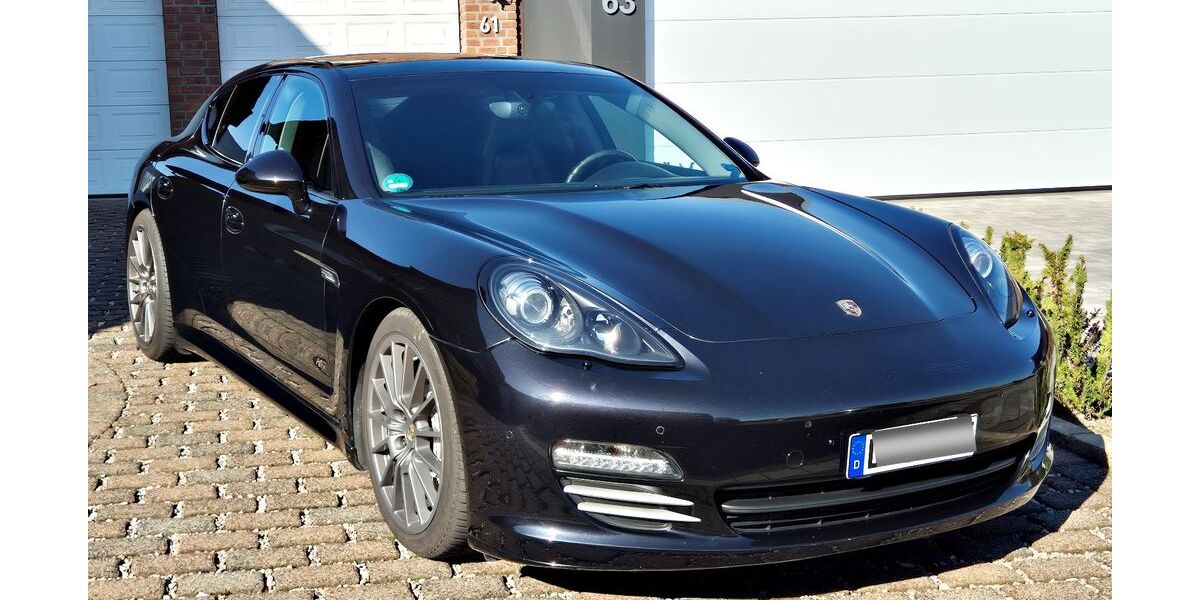 Porsche Panamera 177.000 km 25.400 &euro; Selm 59379