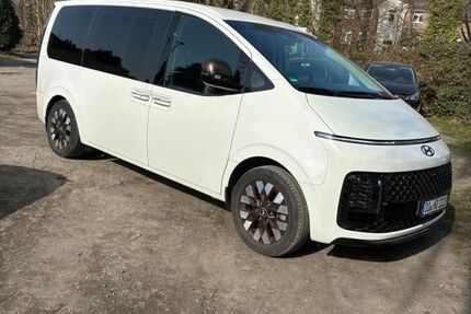 Hyundai STARIA 17.800 km 46.000 &euro; Dortmund 44319