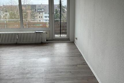 Wohnung Oberhausen - 2 Zimmer, 64 m&sup2;, 450&euro; | Angebot:25992882