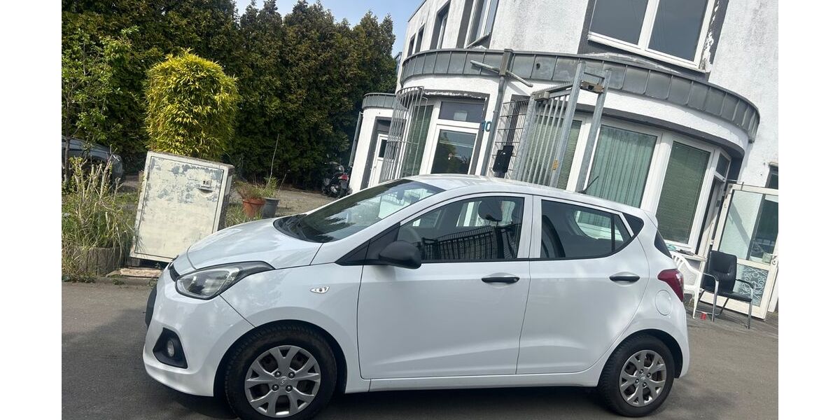 Hyundai i10 110.000 km 3.999 &euro; Essen 45326