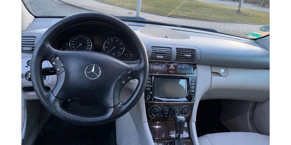 Mercedes-Benz C 180 200.062 km 1.500 &euro; Herne 44628