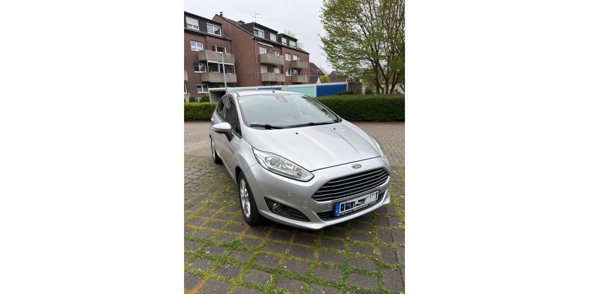Ford Fiesta 92.000 km 6.800 &euro; Lünen 44532