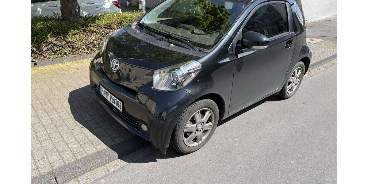 Toyota iQ 92.500 km 4.555 &euro; Hagen 58099