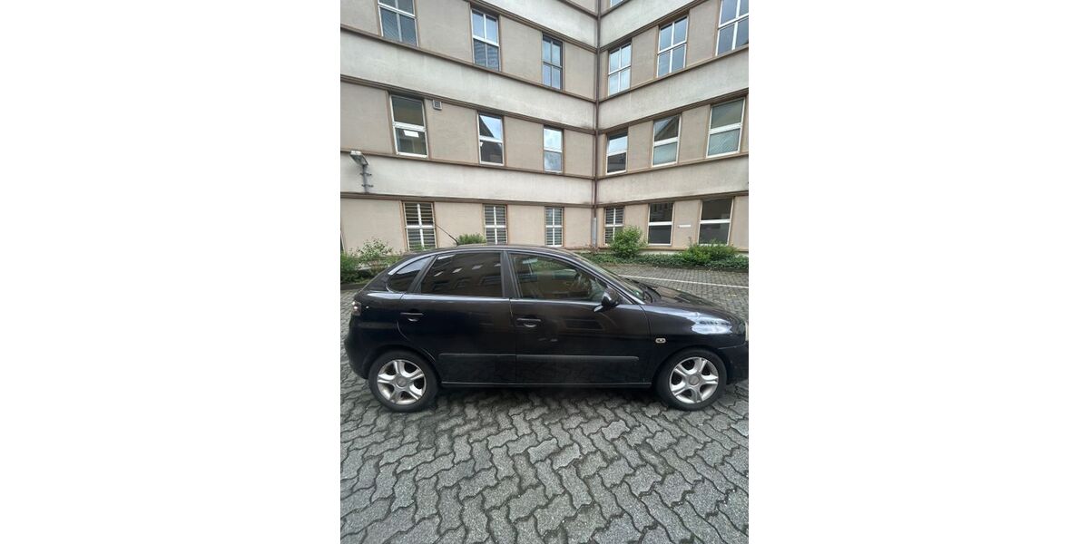 Seat Ibiza 218.000 km 1.850 &euro; Essen 45327