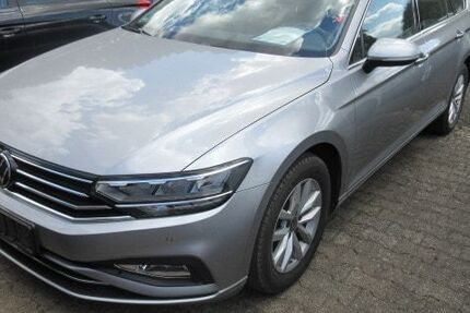 VW Passat Variant 83.700 km 22.988 &euro; Bergkamen 59192